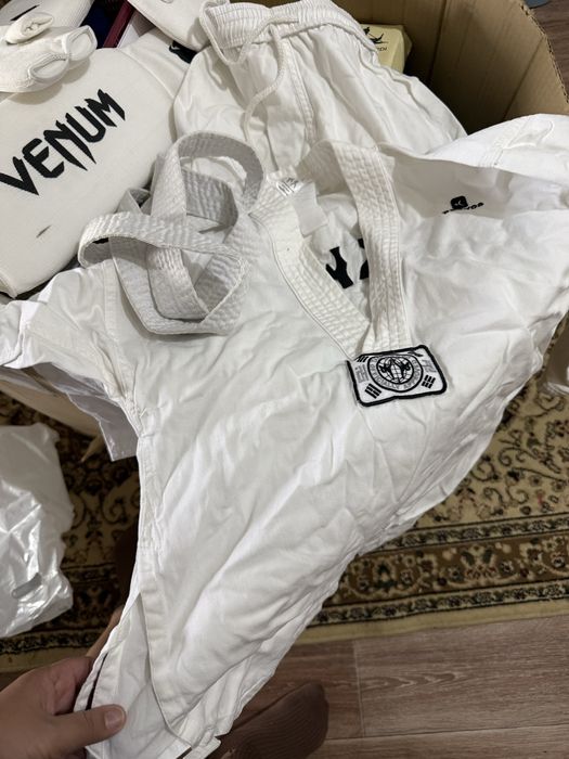 Продам кимано в хорошом состояние