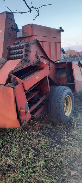 Culegător porumb ZMAJ 223