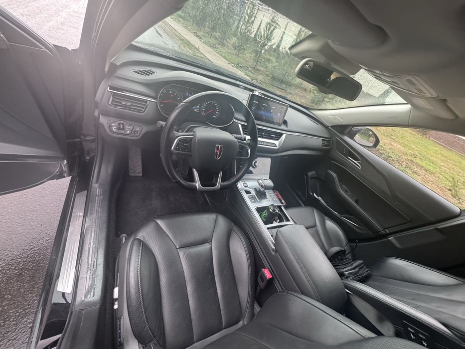 Hongqi h5 faqat kapot kraska bogan qogan joyi 100% toza 38 ming yurgan