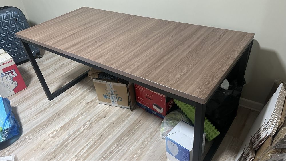 Продам два стола универсальных 180\80\65