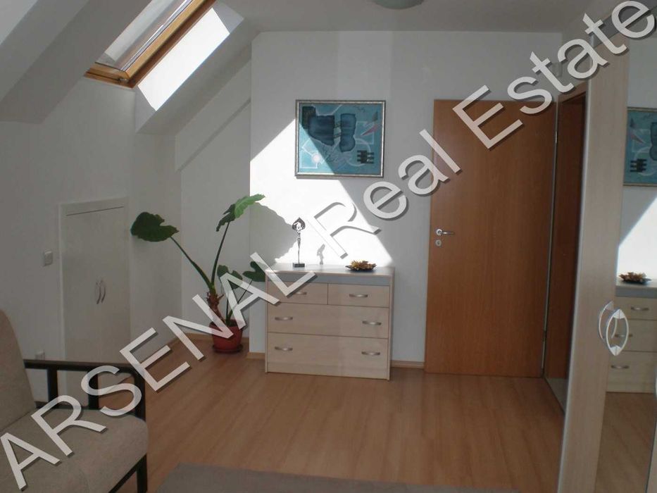 Дава се под наем Многостаен апартамент в София, Витоша - 220 кв.м за 980 € - Снимка #4