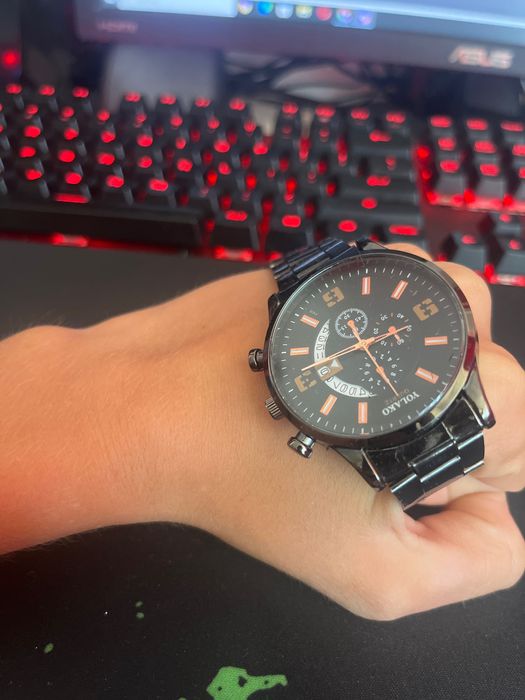 Чисто нов часовник