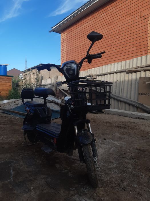 электроскутер продаю