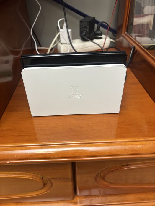 Нинтендо свитч Олед