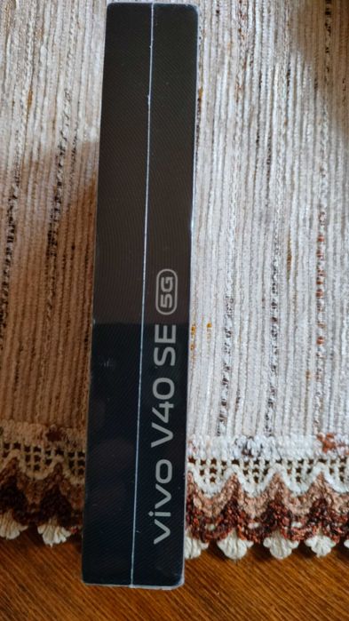 Vivo V40 SE 5G 8/256GB – НОВ, ЗАПЕЧАТАН