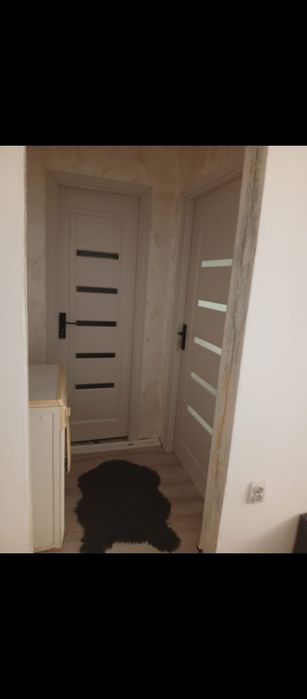 Închiriez apartament
