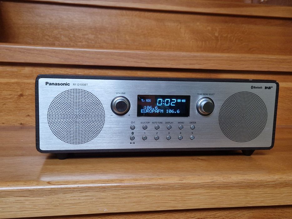 Panasonic RF-D100 BT radio cu bluetooth