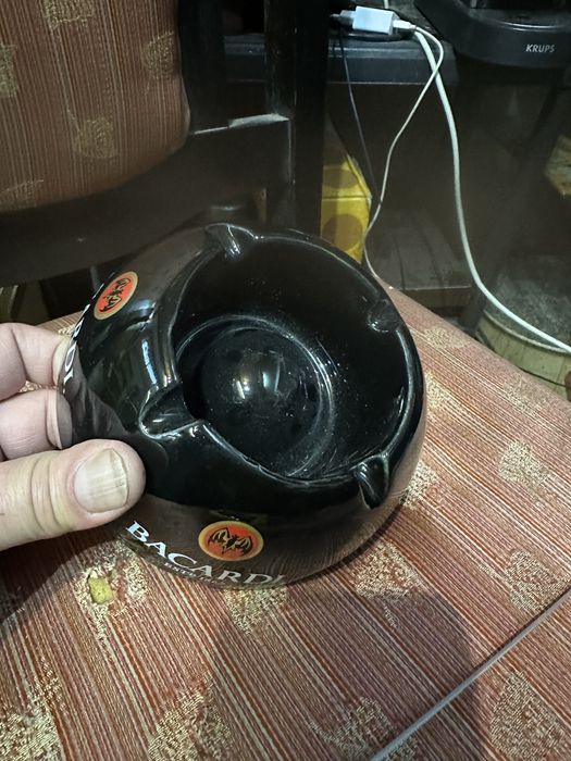 оригинален стар порц пепелник бакарди