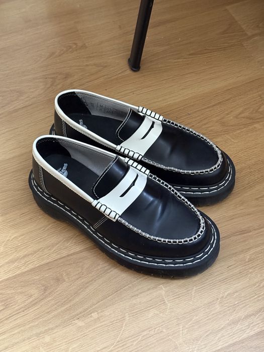 Dr. Martens Penton Ds loafers черно-бели.