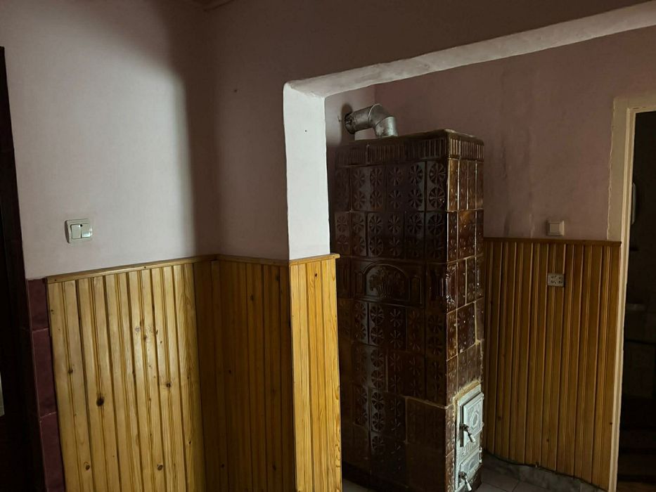 Apartament luminos, etaj 1, în zonă centrală