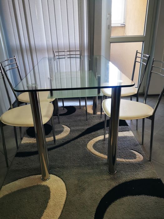 Стъклена     маса