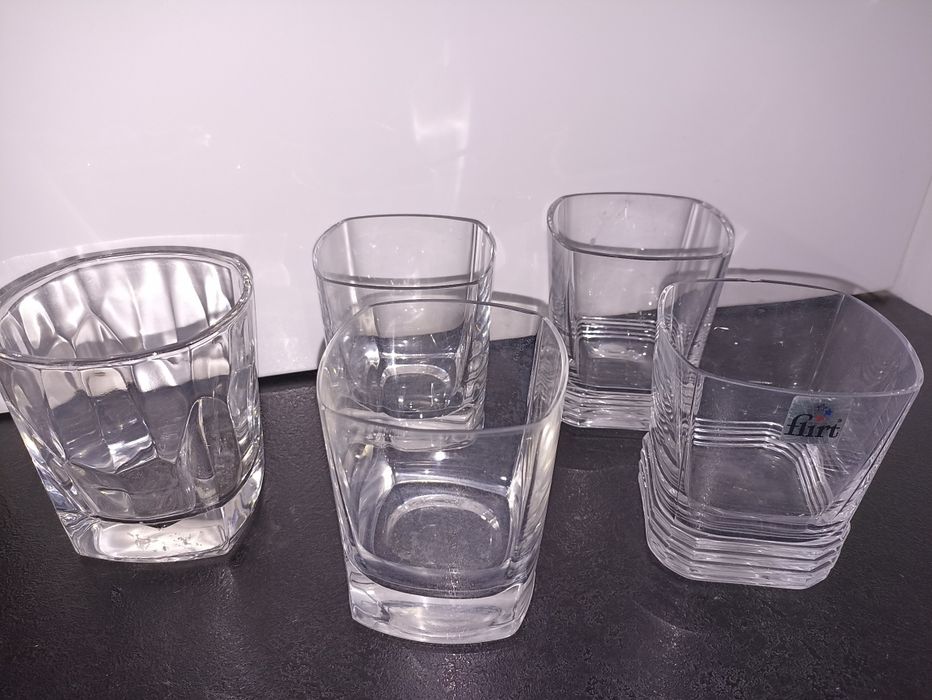 Pahare șampanie noi