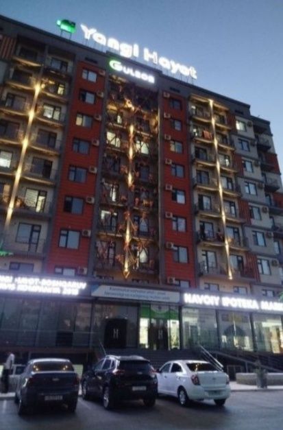 Kvartira sotiladi 2 xonali yangi remont li