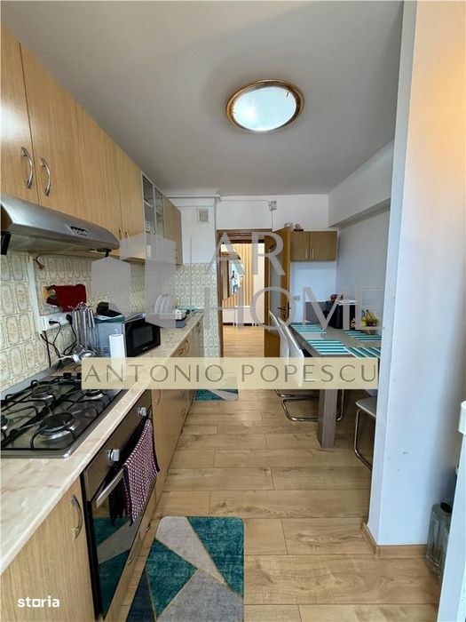 Apartament 4 camere, centrala proprie, Ploiesti, zona Republicii