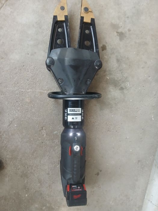 Presa descarcerare  E Force 12 to