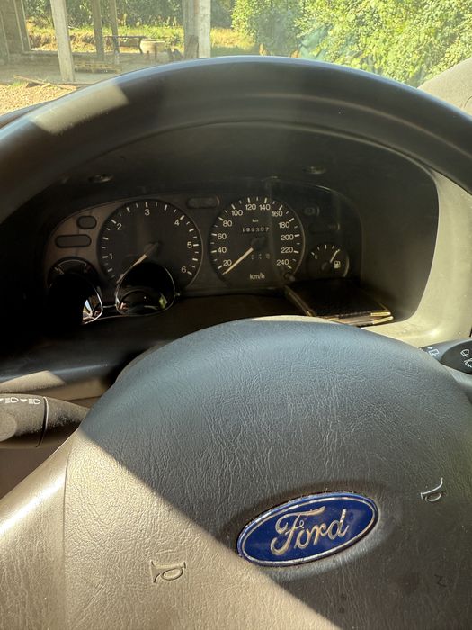 Ford Transit 2002