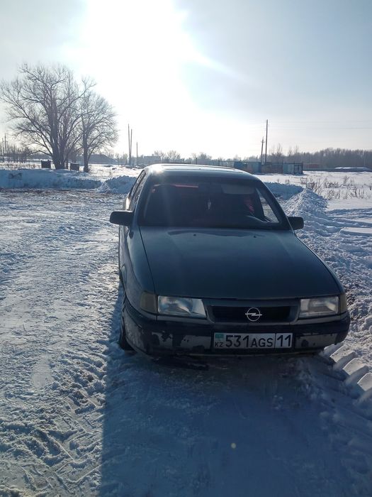 Опель вектра седан 1992года