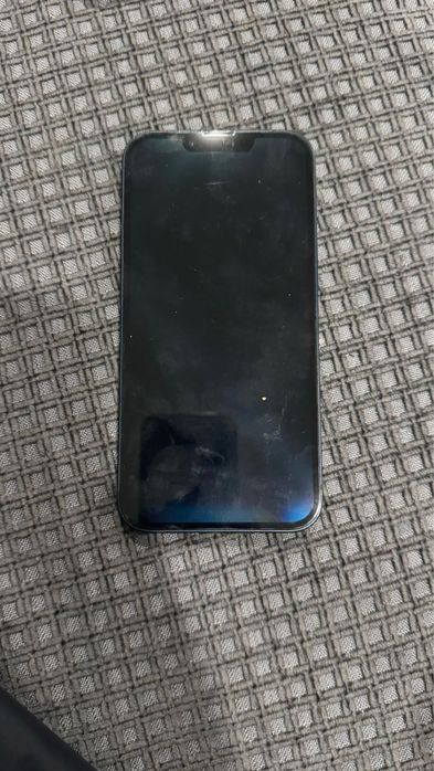 Продам айфон 13 128 гб