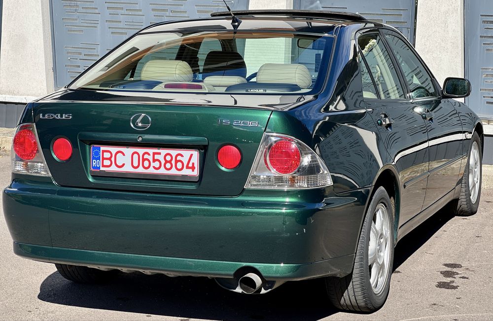 Lexus is200, 2001, automata, 130.000 km, INMATRICULATA