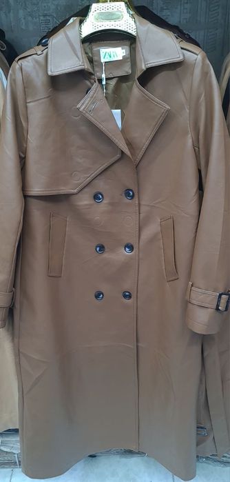 Кожа плаш сотилади