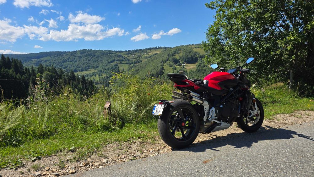 MV Agusta Brutale 1000 RS '23 (2350km) achizitionata in dec. 2024