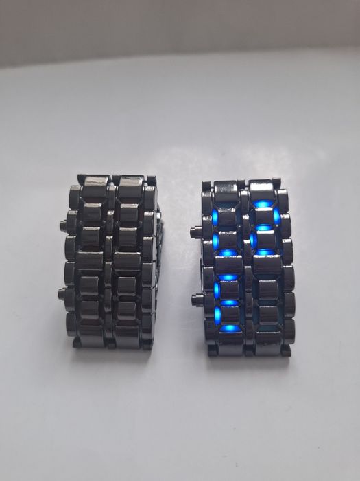 два мъжки метални часовника - 21см дължина