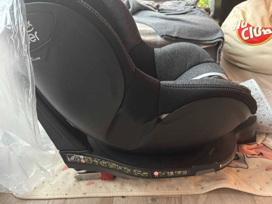 Britax Dualfix M