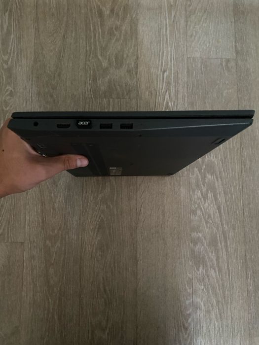 Ноутбук Lenovo продается