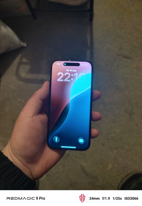 Продам iPhone 15 pro