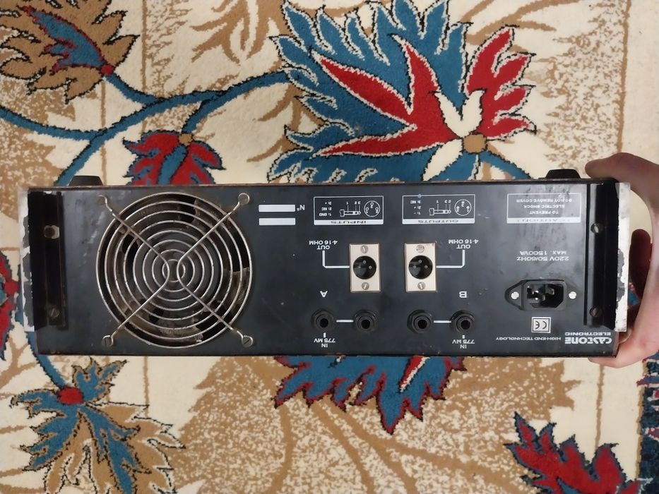 Vând stație/ amplificator/ putere audio CASTONE CPA 1200B