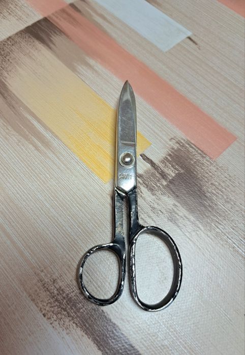 Стара шивашка ножица made in Korea