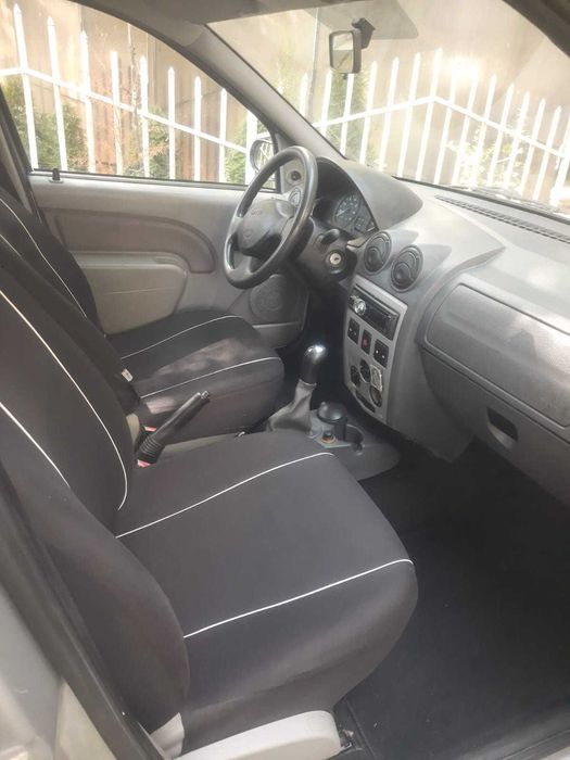 Dacia Logan 2007  165 000 km