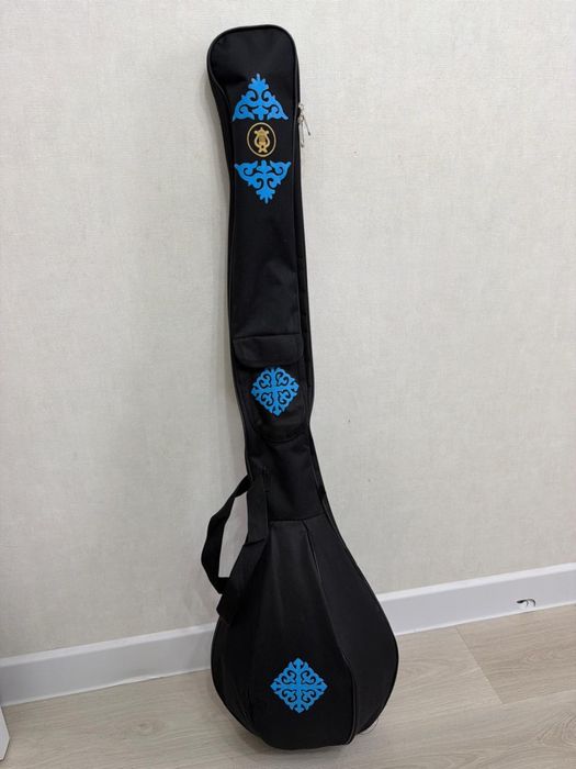 домбыра с чехлом, б/у