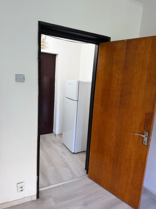Proprietar, vand garsoniera spatioasa, 30,33 mp, etaj 4/9, Sector 4 - Str. Turnu Magurele nr. 19 - Pret: 63.000 Euro