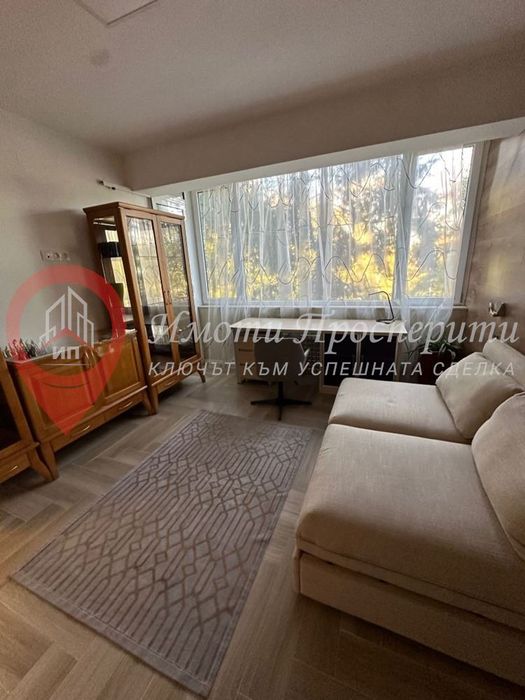 Дава се под наем Тристаен апартамент в София, Лозенец - 118 кв.м за 1100 € - Снимка #8