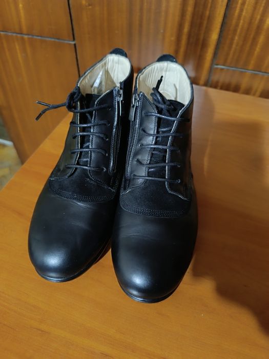 Ортопедични обувки-боти, без бомбе и ръбове, телешка кожа