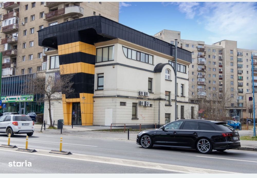 Cladire emblematica/spatiu comercial de inchiriat magazin Onix Centru Civic Brasov