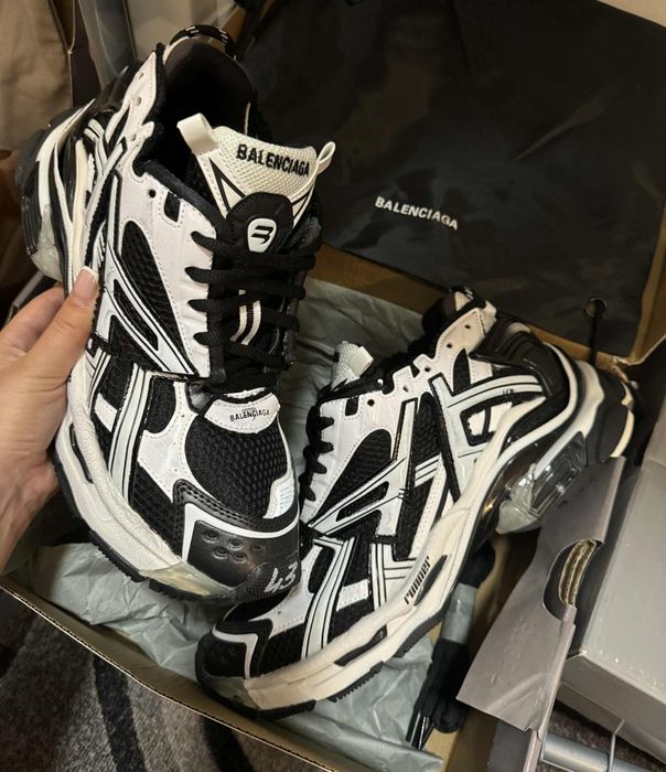 Кейс за мобилни телефони