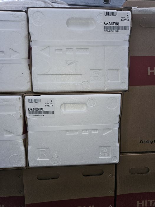 Aer conditionat Hitachi 12000 btu