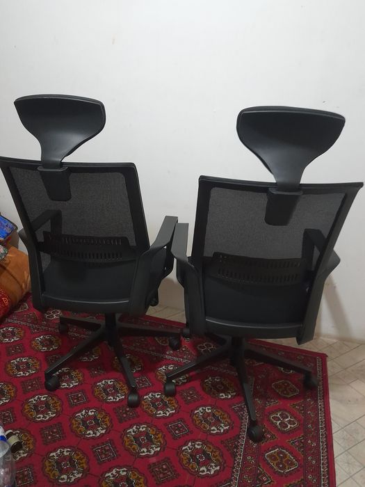 Продаются офисное кресло в отличном состоянии.