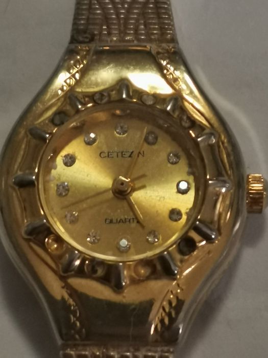 Стар жълт часовник Citizen