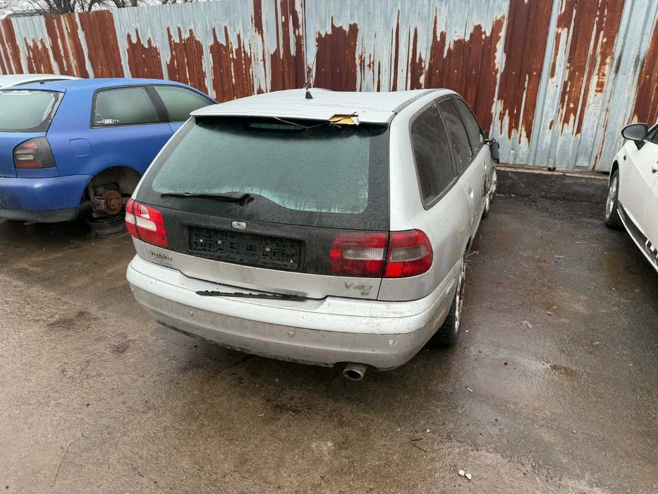 volvo v40 1.8 favelift на части волво в40 комби