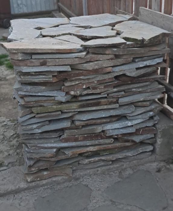 Piatra de placat vânăta