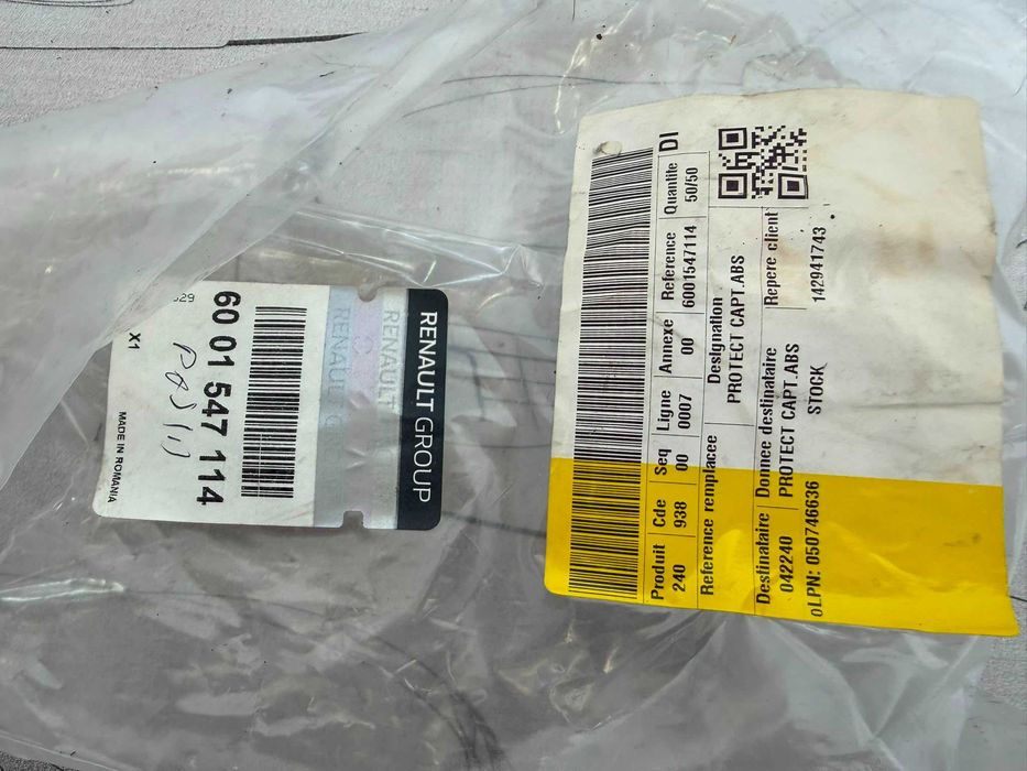 Carenaj Spate Dreapta Protectie Contraaripa Dacia Duster II Cod OEM 8200372693 (4D1)