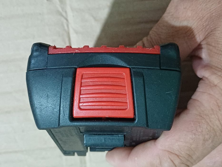 Acumulator baterie Bosch 18v 2A in stare buna