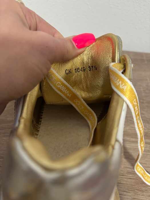 Adidasi originali femeie d&g marimea 37.5 usati