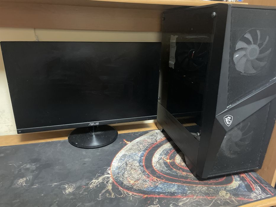 Геймърски компютър+монитор