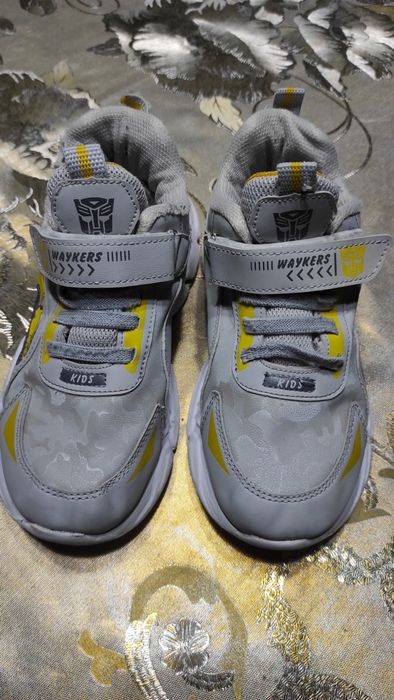 Кроссовки для мальчиков