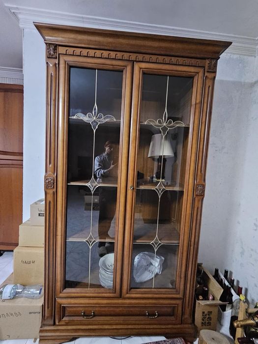 Старинен шкаф/витрина стил барок