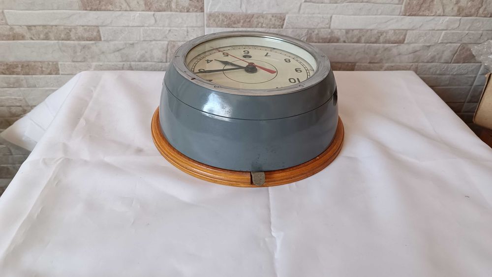 Стар руски корабен часовник - ОЧЗ - 1970" година